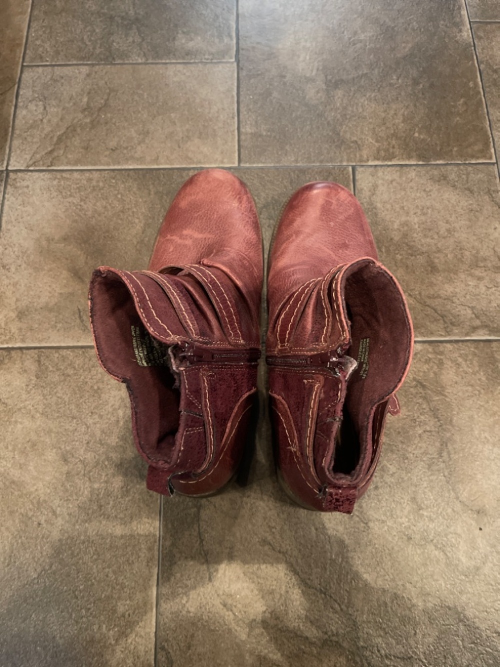 Born Orginal Leather Strap Bucket Side Zip Ankle Boot in Merlot Size 9 - Picture 7 of 8